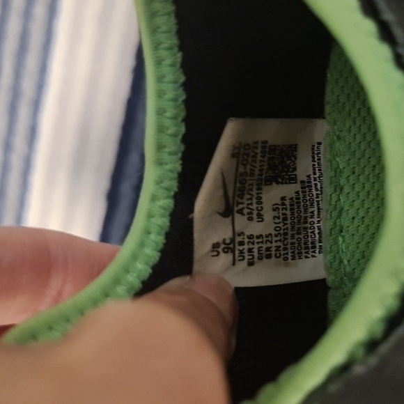 Nike child sz.9 - Picture 5 of 5